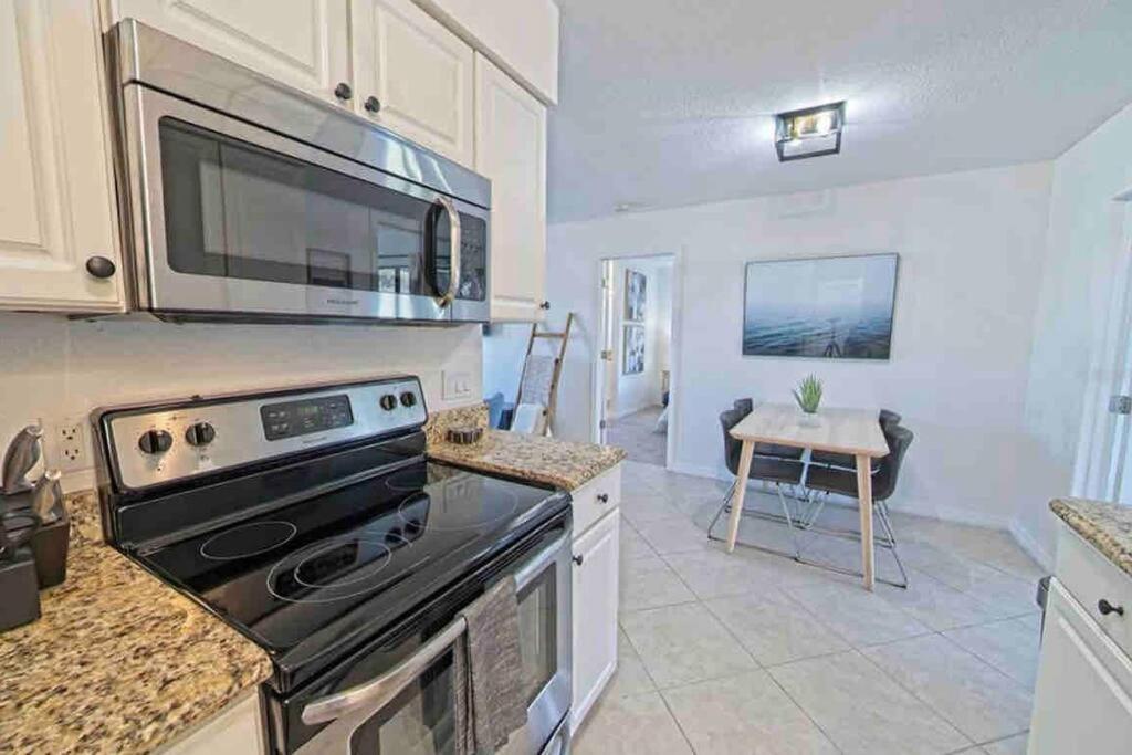 Villa Shamrock Park, Legacy Trail And Manasota Key! à Venice Extérieur photo